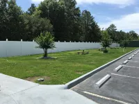 Jameson Inn Douglas - parking