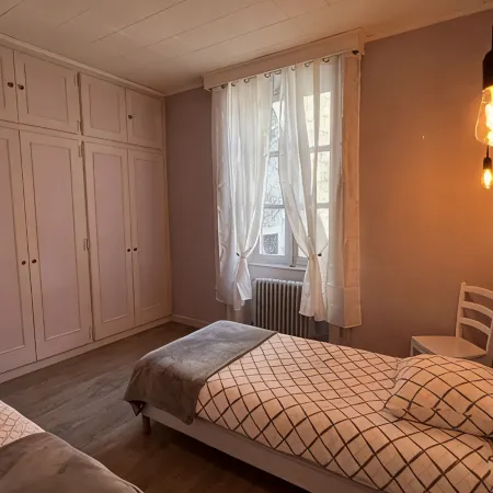 Appartement T4 - 80m2 - Meublé - Centre Ville - Proche Thermes
