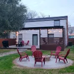 Simply Get-A-Waco - Walkable: Magnolia Silos & Downtown Waco, Hot Tub, Sleeps 10 - 4 ดาว
