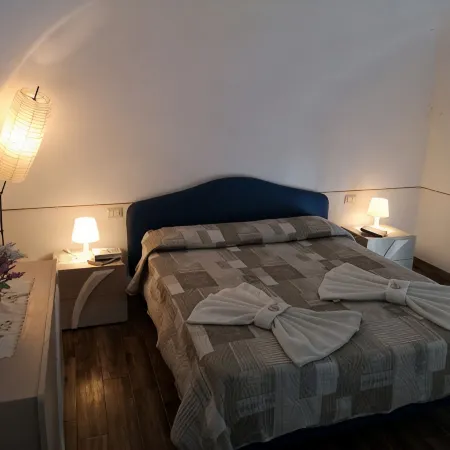 HOUSE WITH PRIVATE PARKING AND MAGNIFICENT VIEW ON THE BAY OF POSITANO