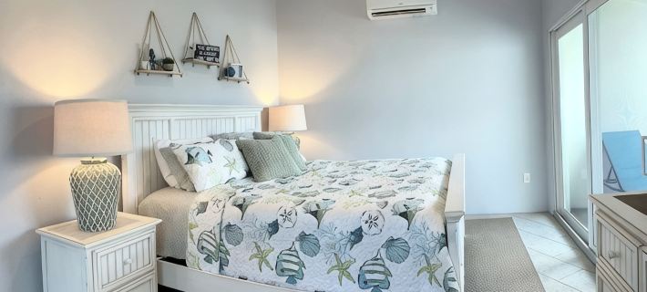 Newly renovated. 2BR 2BA - "A Little Vitamin Sea" with amazing views Hotels in Northside