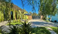 NEW Casa Verde San Juanico Scorpion Bay - Starlink Wifi, Gated,Walk to 1st Point - Wifi