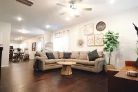 Brand NEW Spacious 5-bedroom house in awesome Springfield near MSU and Mercy