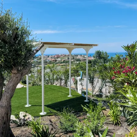 Villetta Il Maso in Cava d'Aliga a Minute's Drive from the Sea. Private Pool