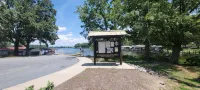 Lake Tillery Area, 4-bedroom house in charming Norwood with WiFi, Deck and AC - 3-Star
