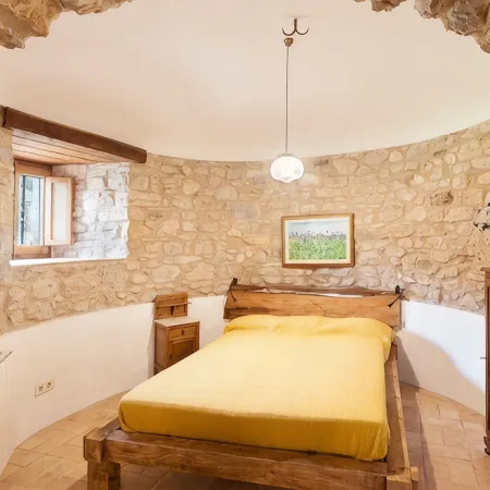 Can Feliu, Downstairs Apartment, Sant Daniel-girona