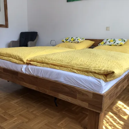 Ferienwohnung Grewe mit 77qm und Balkon - in Ruhiger Lage