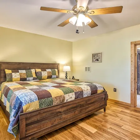 Breath-taking long-range views nestled in the heart of the Great Smoky Mountains