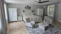 Luxury Hillside House with a Picturesque Mountain View - Wifi