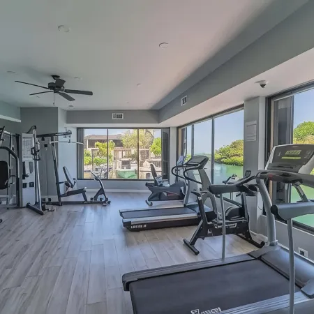 Lovely 2-bedroom condo in Key Largo with private beach, WiFi and fitness room