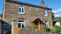 Character cottage (18c) on the edge of historic Belper
