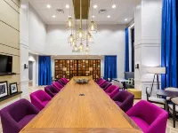 Hampton Inn and Suites Newport/Cincinnati Hotels near Taft Museum
