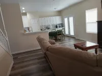 Lovely 4-bedroom/3 bathroom house in Newnan with AC, WiFi. - 3성급