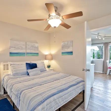 Incredible Waterfront! Relaxing!- Swim & Fish, Pool Access