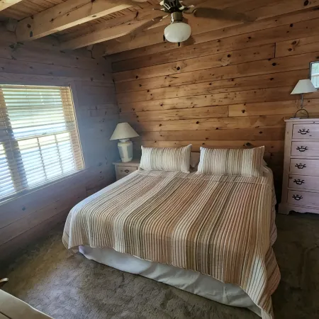 Lakefront Cabin with Dock, Ramp and Boat Rental