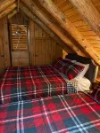 The perfect ADK log cabin getaway on 4 acres and 5 min. to town! - 샬레 호텔