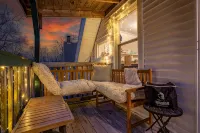 Acadia Historic Home with Hot Tub and Game Room - Wifi