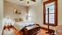 Walk to Pearl Street- With Great Backyard! - 4-نجوم