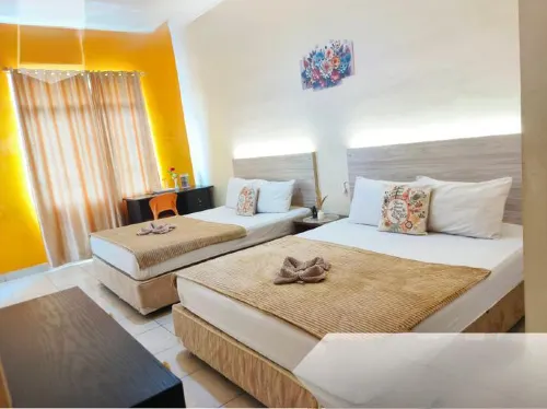My Place Guest House Manado - Pensions