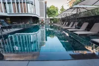 Four Hills Hotel - Beach