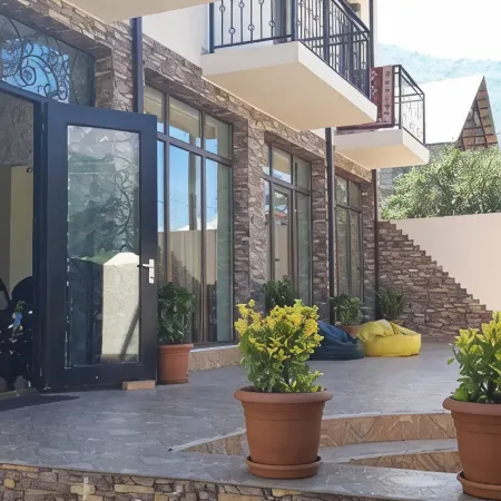 Hotel Iveria