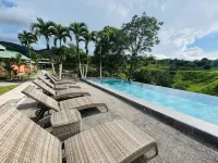 Chateau Arenal - piscine