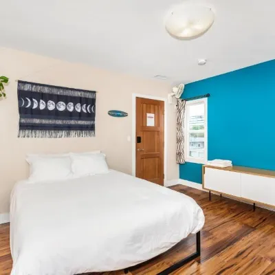 Samesun Ocean Beach Hotels near محطة الحرية