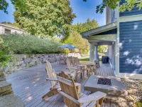 Stunning Lakeview Home with 5 Bedrooms and 6k SqFt of Modern, High-End Amenities - Boutique