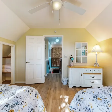 Lovely 2-story Home With Upper & Lower Decks, Gorgeous Lake & Hill Country Views