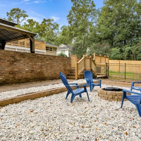 Airy 5br home w/pool, outdoor living, game room