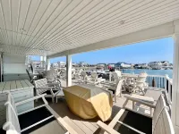 Luxury Paradise on the Bay!  3 Day & Weekly! Elks Members Welcome!! - balcony