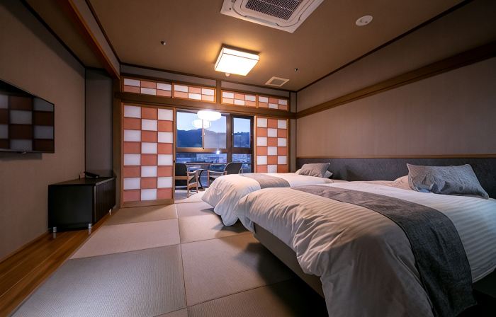 Kuwanoya