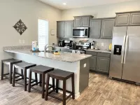 Murfreesboro townhome, convenient to I-24,  30 minutes to Nashville - 4-Star
