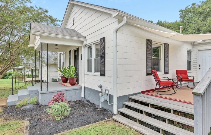 Cozy 2 bedroom home near downtown Gaffney.