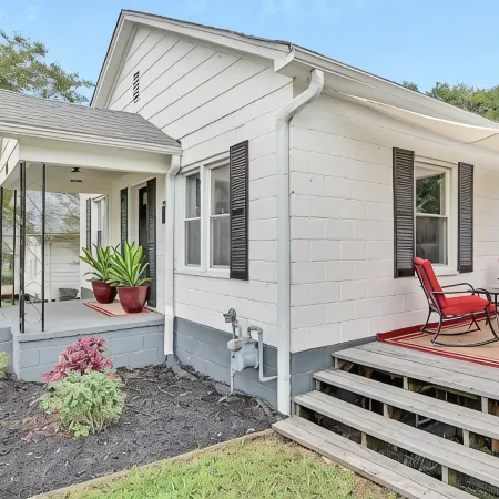 Cozy 2 bedroom home near downtown Gaffney.