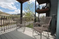 Mt Crested Butte Condo 2BR on Bus Route with Pool and Patio Views - 3-Sterne