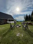 Back Lake Views! Sleeps 12, Flat Rate, Direct Atv & Private Snowmobile Access! - Wi-Fi