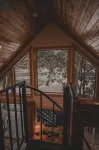 Top 1% Salmon River Cabin - Big Views, Quiet + 35-Ft Deck - Chalets