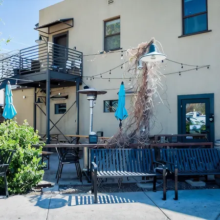 Apartment in the Heart of Downtown above an amazing Brewery!