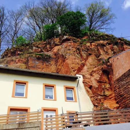 FELSENHAUS with view over Trier - living in the rock