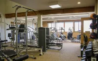 Dog-friendly condo close to Winter Park shuttle with pool, hot tub, tennis, gym - 3星級