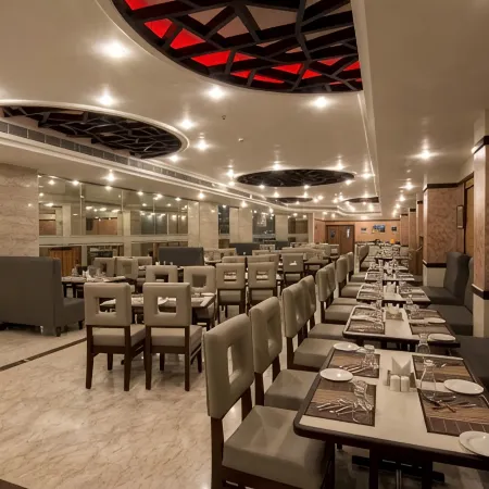 Shenbaga Hotel and Convention Centre Hotele w: Puducherry