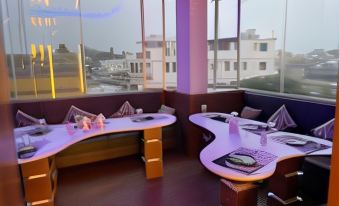 Hotel Maheshwari - Housity