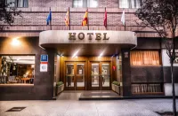B&B HOTEL Zaragoza Royal Các khách sạn gần Museo Pablo Gargallo