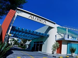 Aurea Hotel y Suites