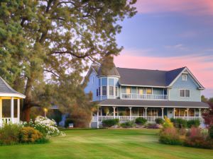 Blue Mountain Mist Country Inn