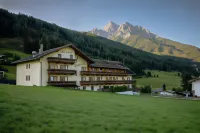 Hotel Wiesenhof Hotels in Fulpmes