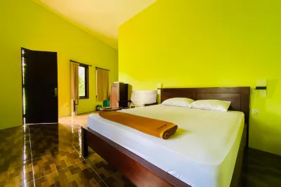 Hotel Dan Gazebo Pinggir Kali Prigen Mitra RedDoorz