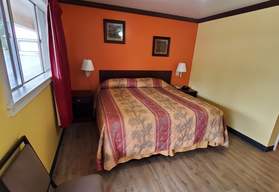Vanguard Motel - Housity