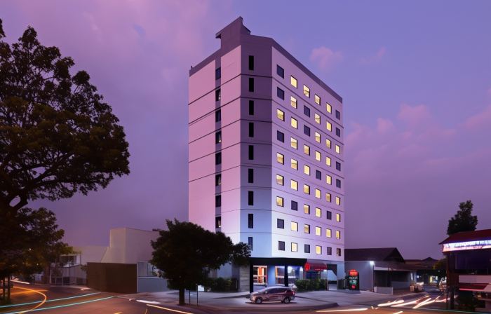 Hotel Neo Gading Solo